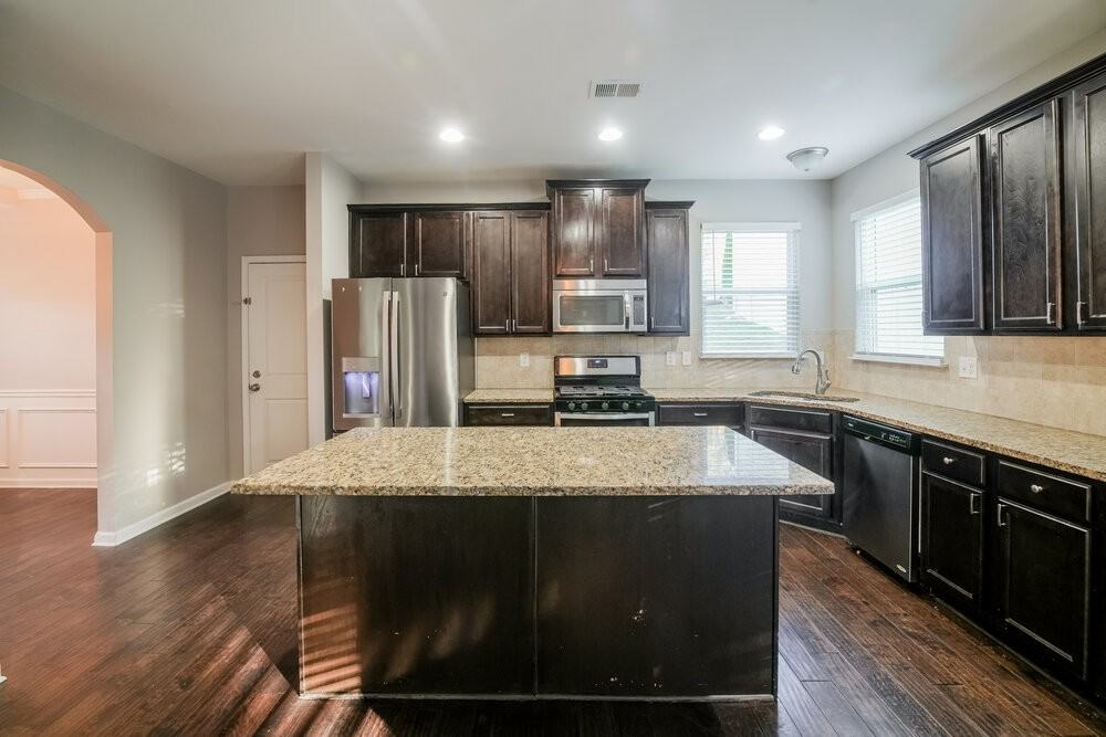4025 Tarnwood Pl - Photo 7 of 17