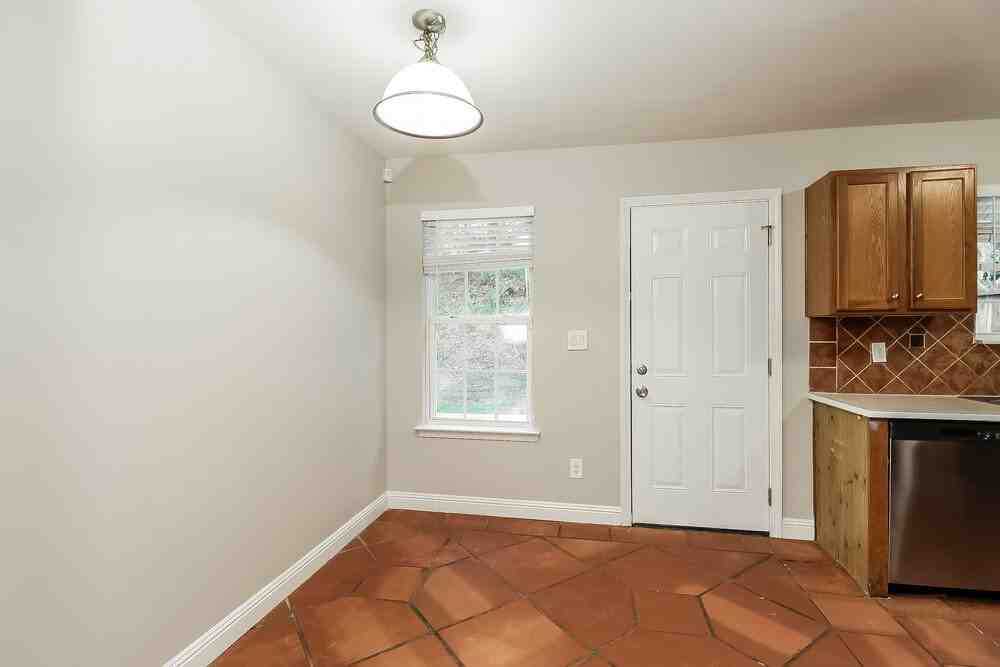 4908 Elizabeth Rd - Photo 6 of 16