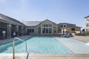 featured image of 501 S Loop 250 W