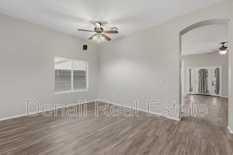 2033 N 110th Ave - Photo 5 of 39