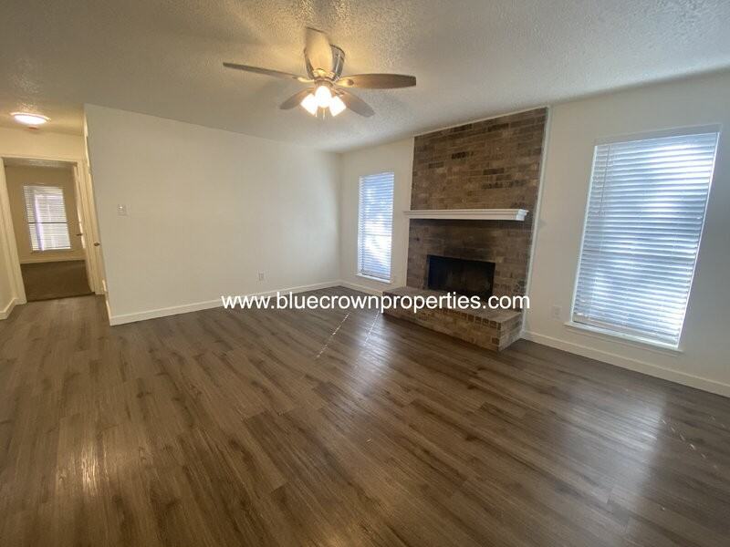 3108 Timber Ridge Pt - Photo 3 of 16