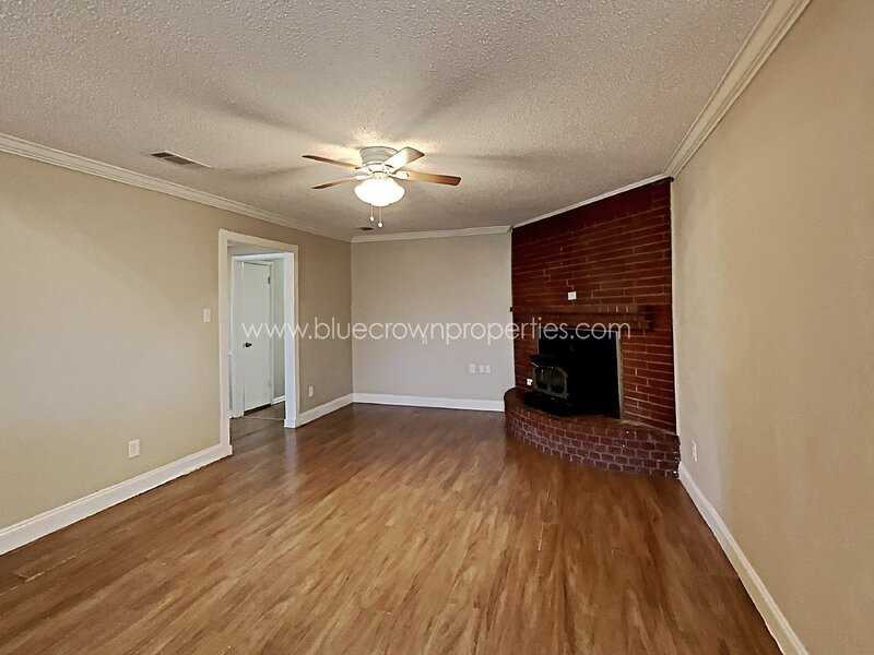 2330 Fm 3471 - Photo 2 of 17