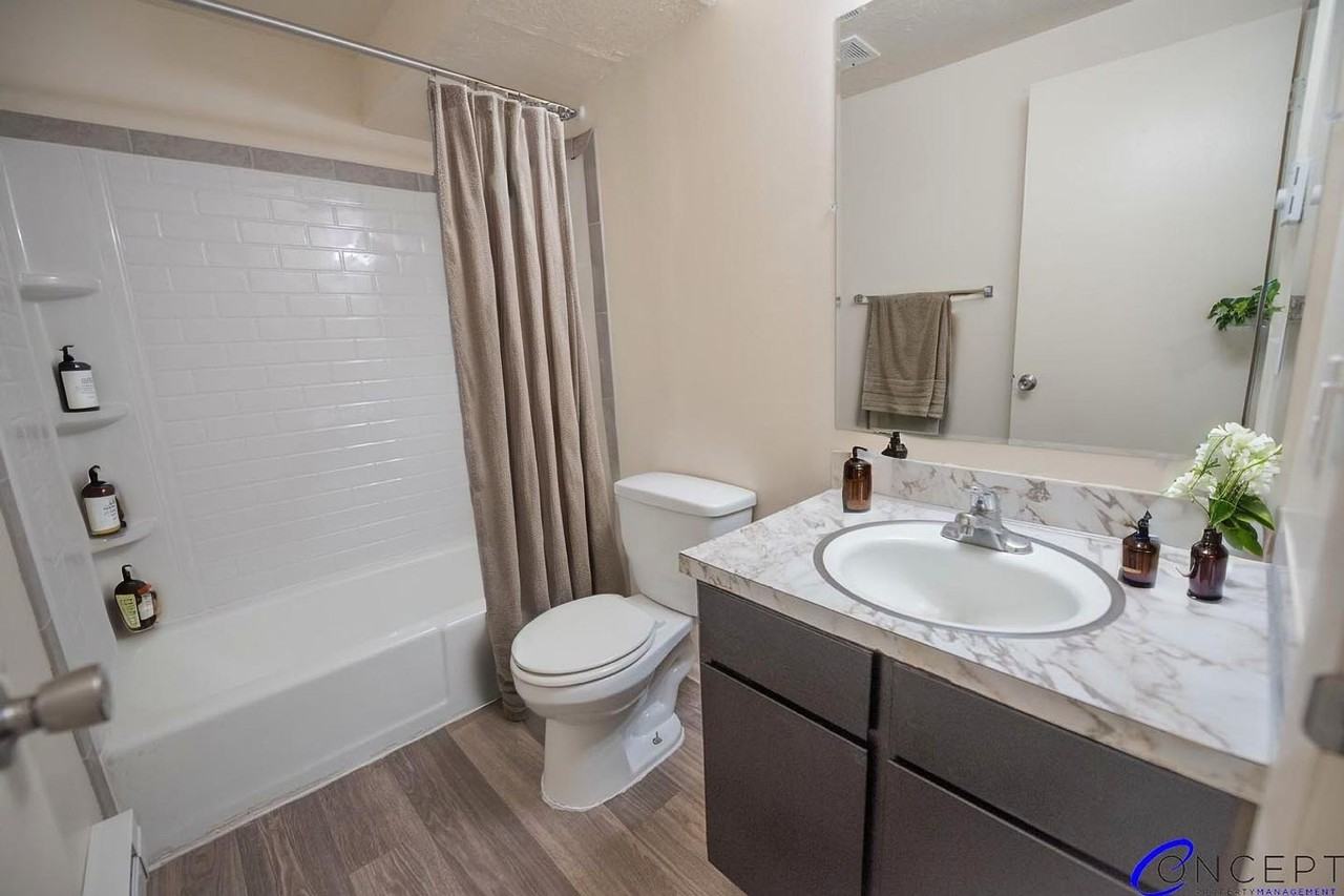 1080 S 1500 E - Photo 5 of 29