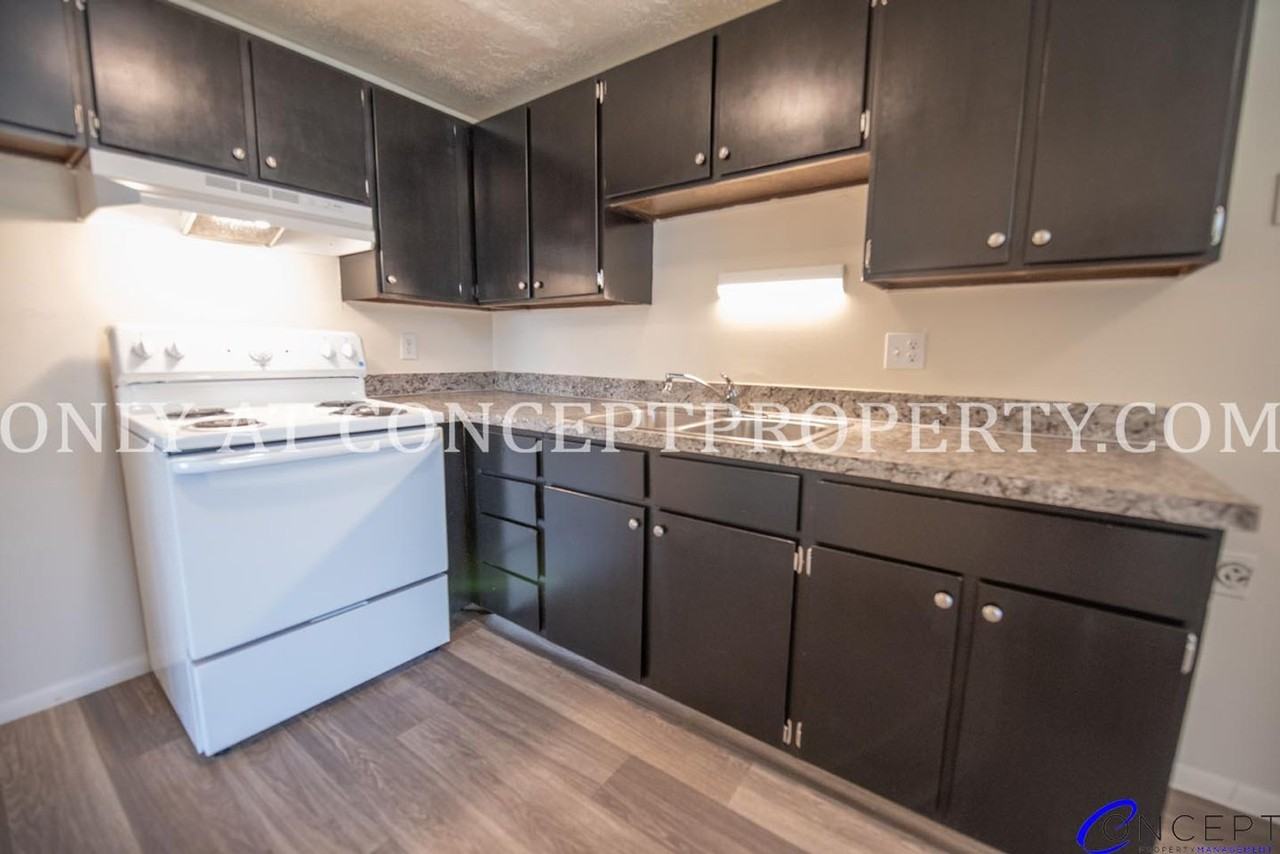 1080 S 1500 E - Photo 7 of 29