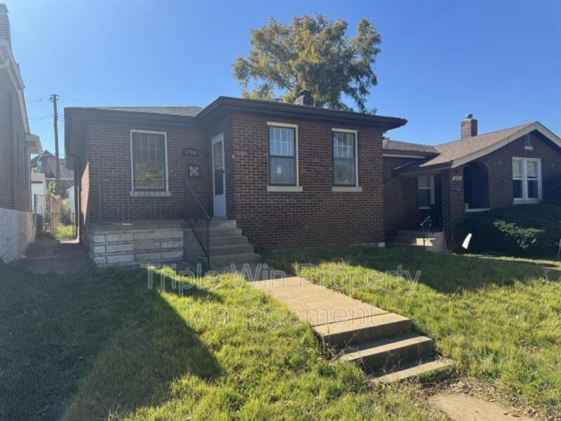 3704 Taft Ave - Photo 4 of 40