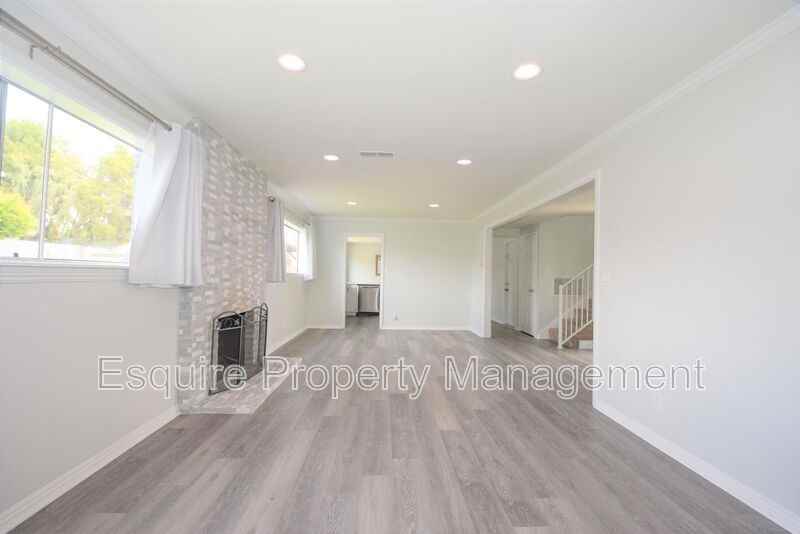 2675 Munson St - Photo 3 of 19