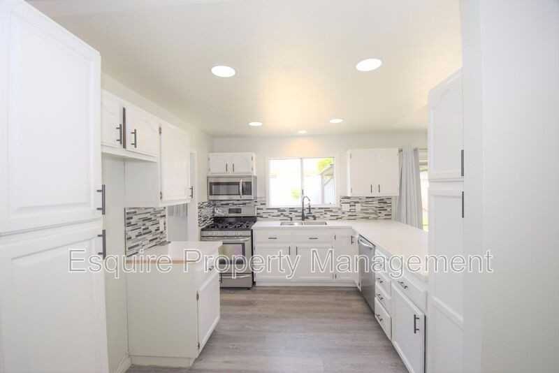 2675 Munson St - Photo 5 of 19