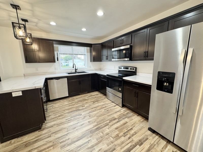 445 S Baird St - Photo 2 of 30