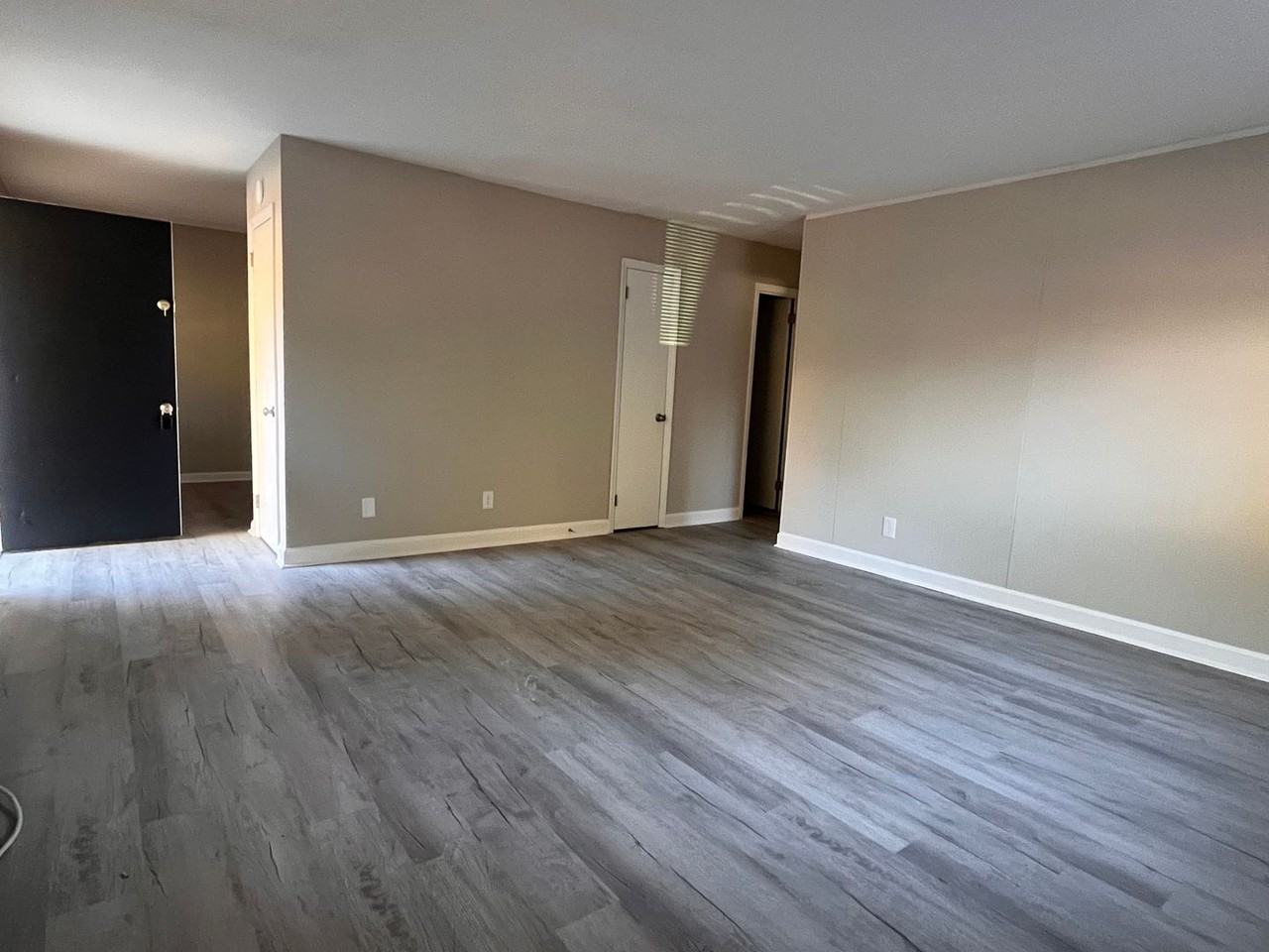 Arrowhead Apartments - Photo 5 of 9