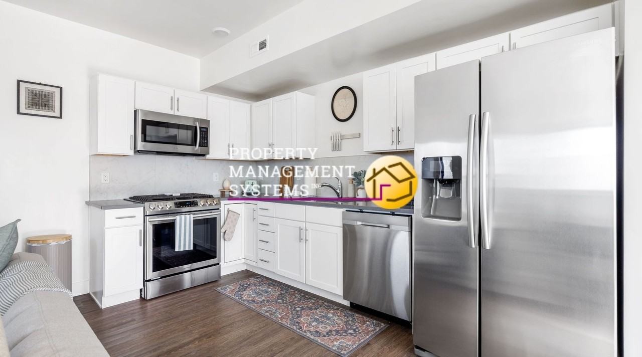 32 W 1700 S #A8 - Photo 5 of 14