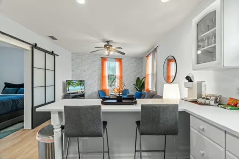 214 San Marco Ave #B - Photo 5 of 29