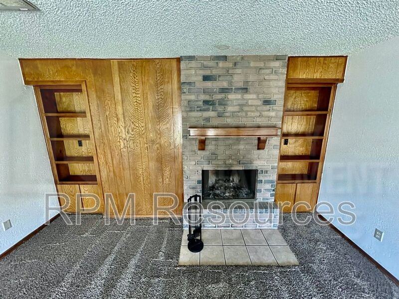 7002 Woodlake Dr - Photo 6 of 19