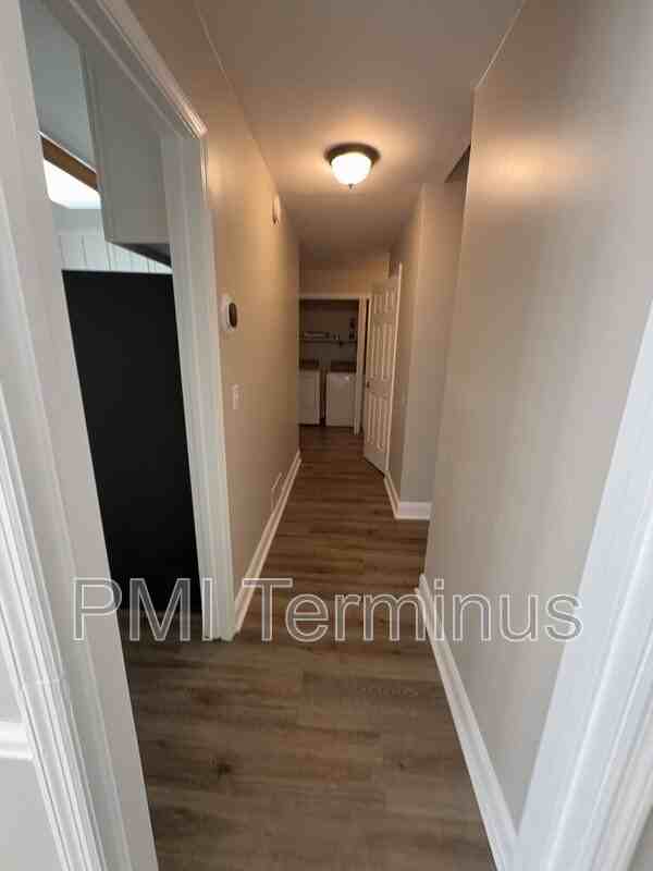 4756 Forest Glen Court Northeast - Photo 5 of 38