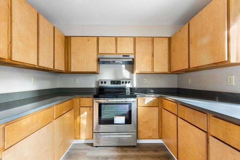 17450 Southeast 82nd Drive - Photo 3 of 24