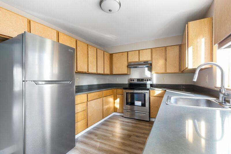 17450 Southeast 82nd Drive - Photo 2 of 24