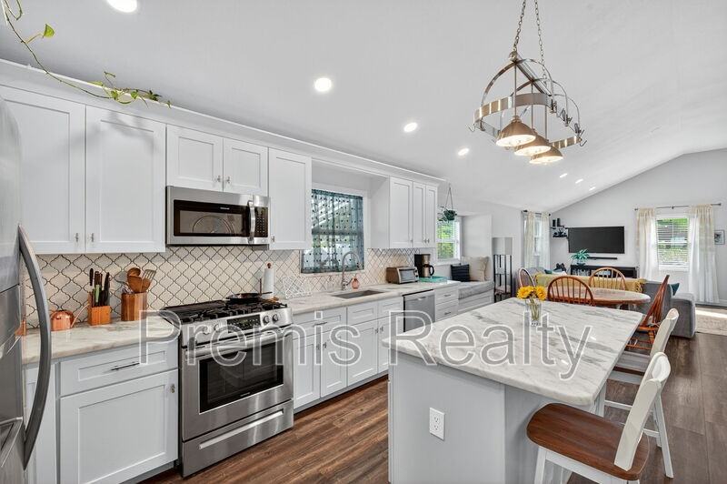 4201 3rd Ave N - Photo 7 of 25