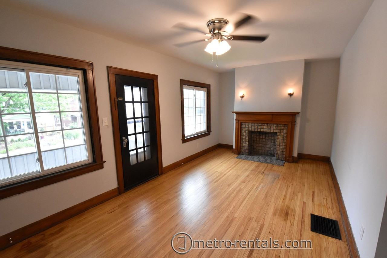 2832 Indianola Ave - Photo 2 of 30