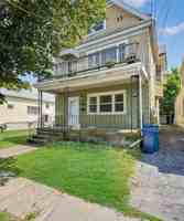 featured image of 305 Cable St