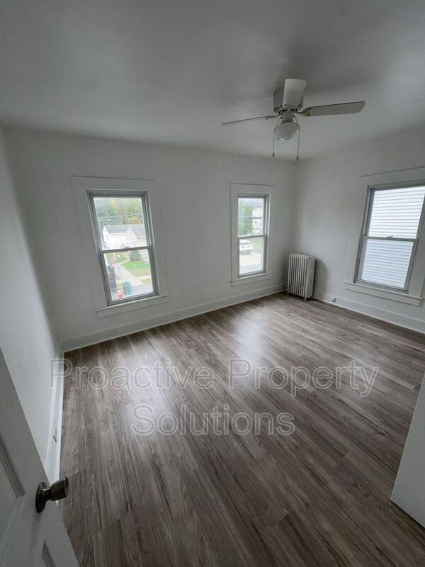 718 Archbald St #720 - Photo 6 of 21