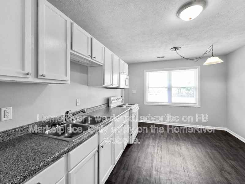 1150 Vandeman St - Photo 3 of 20