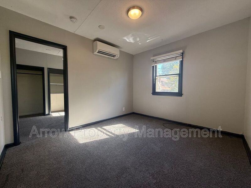 845 S 29th St #3 - Photo 5 of 10