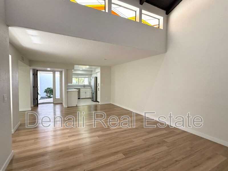 6533 Maryland Circle - Photo 6 of 30