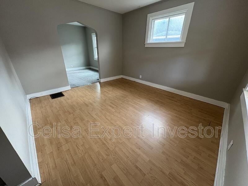 4013 Hoagland Avenue - Photo 2 of 7
