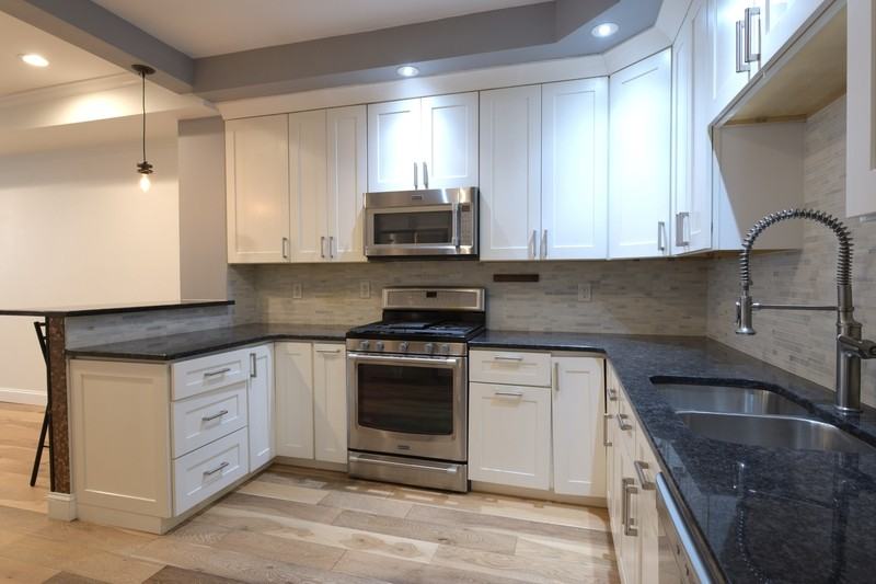 905 Watkins St - Photo 5 of 21