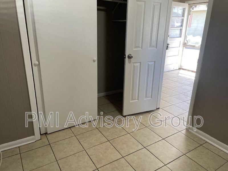 308 Chestnut St #1 - Photo 2 of 20