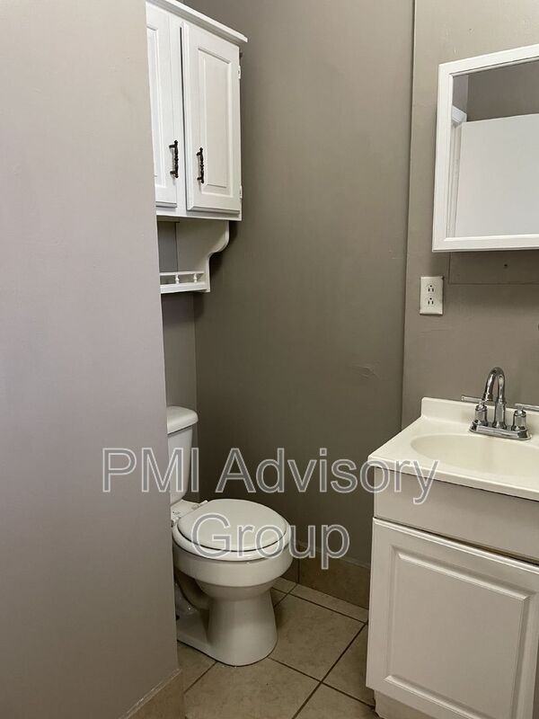 308 Chestnut St #1 - Photo 7 of 20