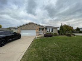 725 Seminary Dr - Photo 1 of 1