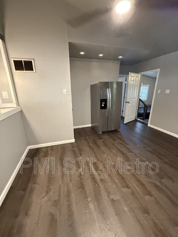 3678 Elsa Ave - Photo 3 of 10