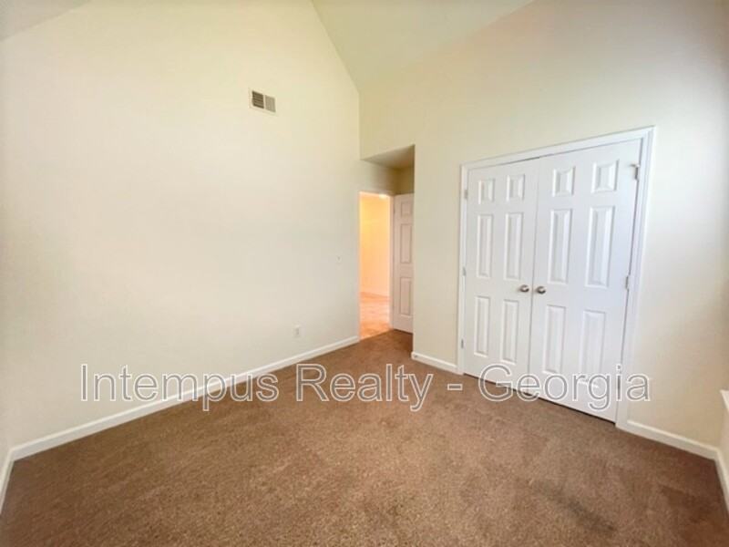 4389 Persian Ct - Photo 6 of 28
