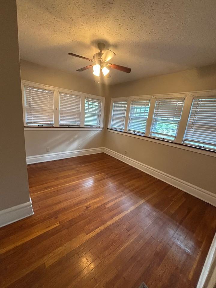 361 E Northwood Ave - Photo 6 of 18