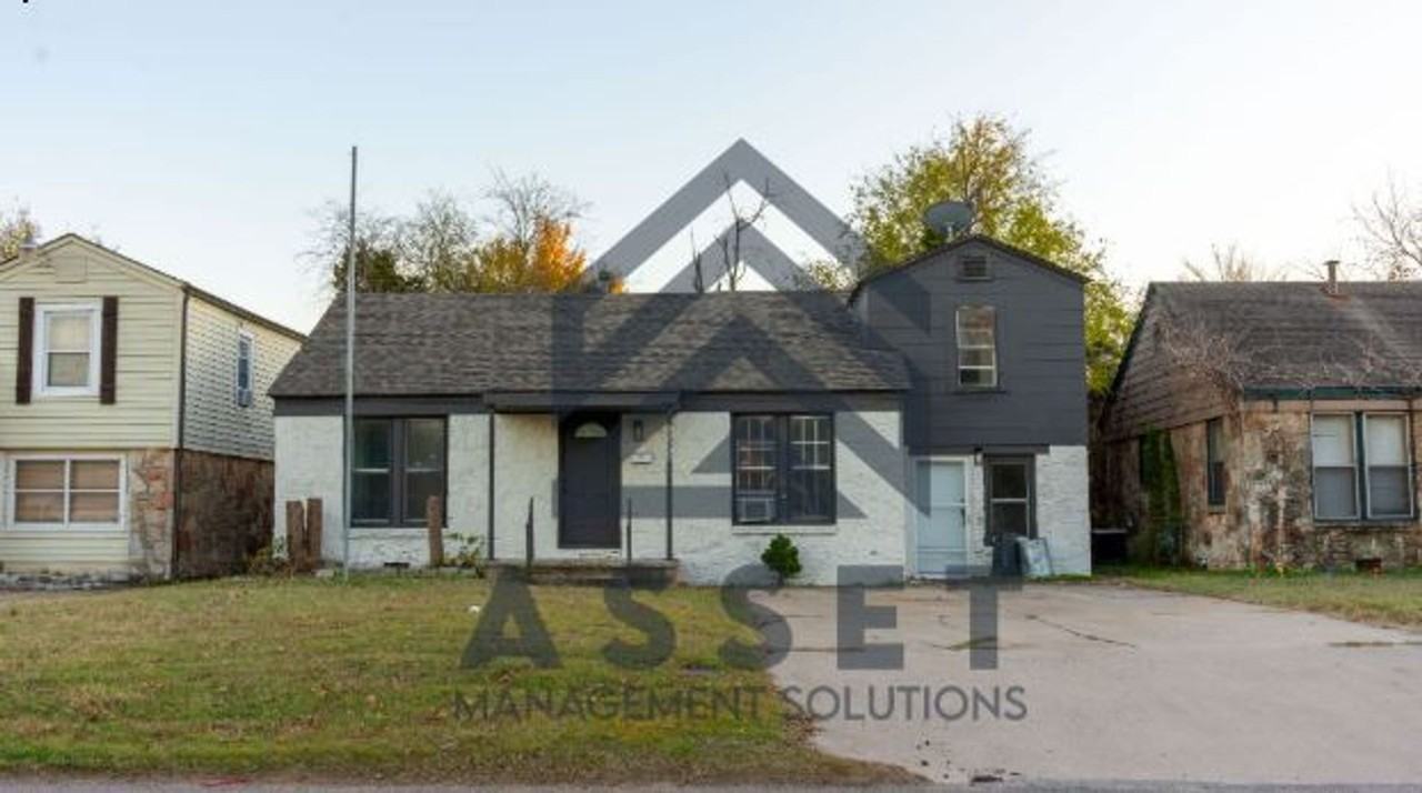 5924 Nw 42nd St #RTO - Photo 2 of 25