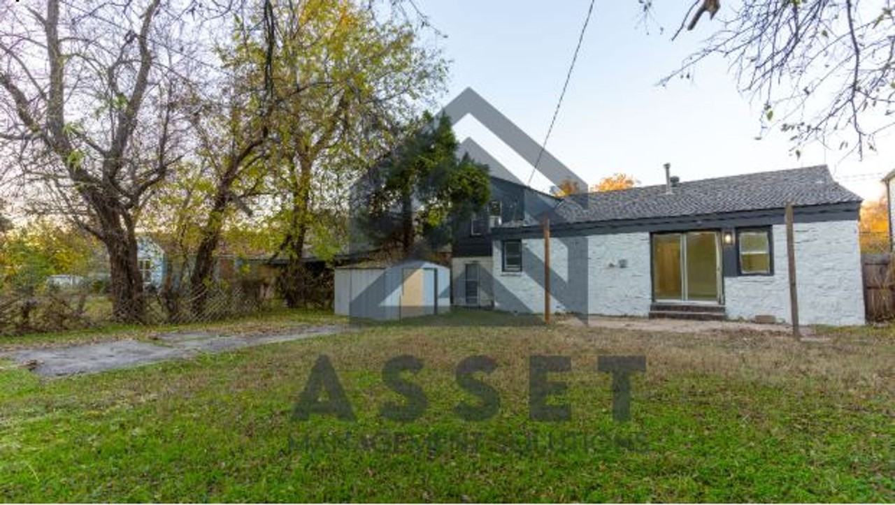 5924 Nw 42nd St #RTO - Photo 3 of 25