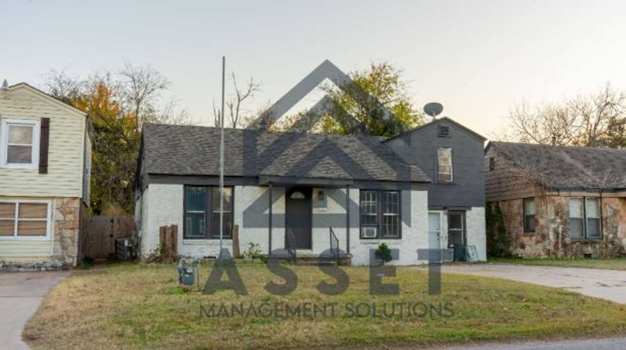 5924 Nw 42nd St #RTO - Photo 4 of 25