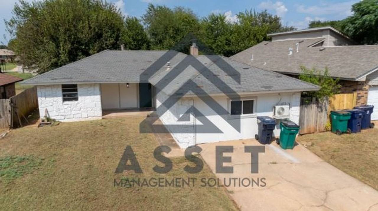 3317 Se 57th St - Photo 3 of 21