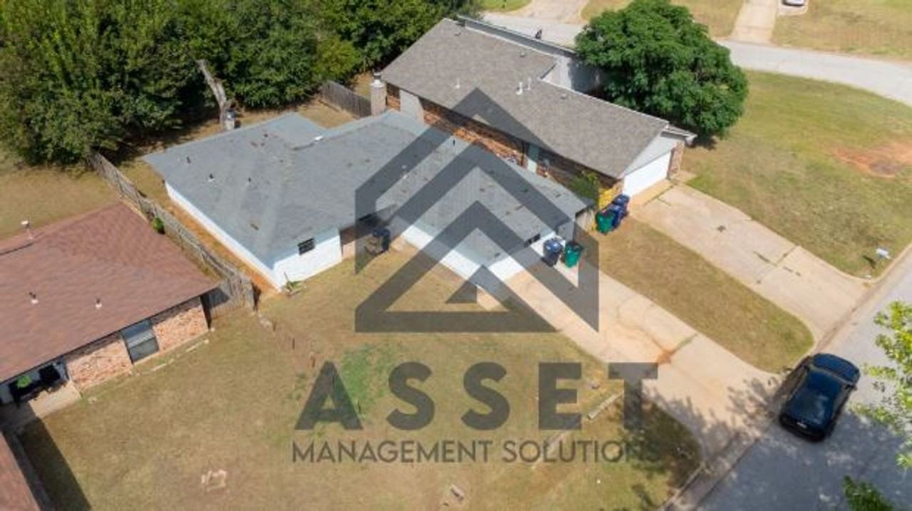 3317 Se 57th St - Photo 6 of 21