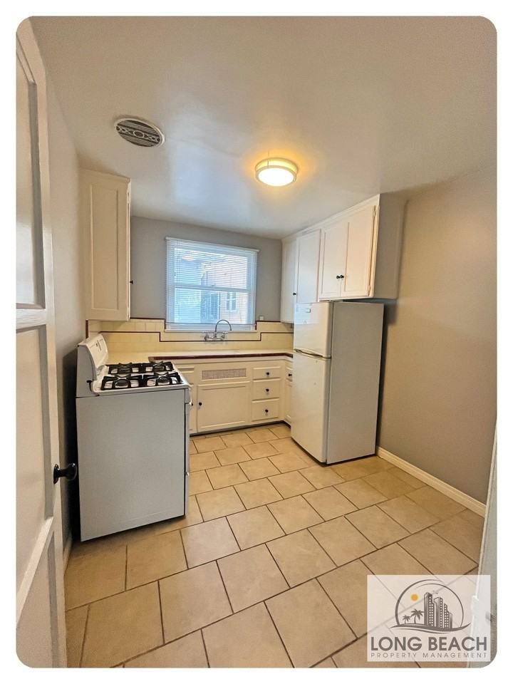 1162 East 3rd Street #15 - Photo 2 of 7