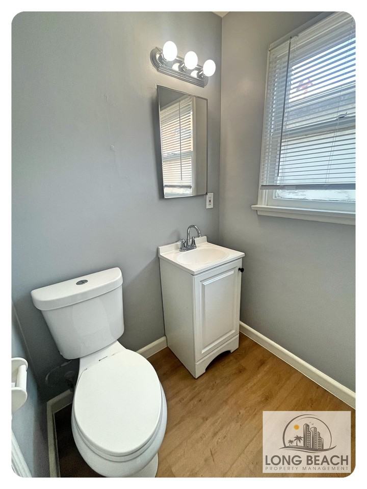 1162 East 3rd Street #15 - Photo 3 of 7