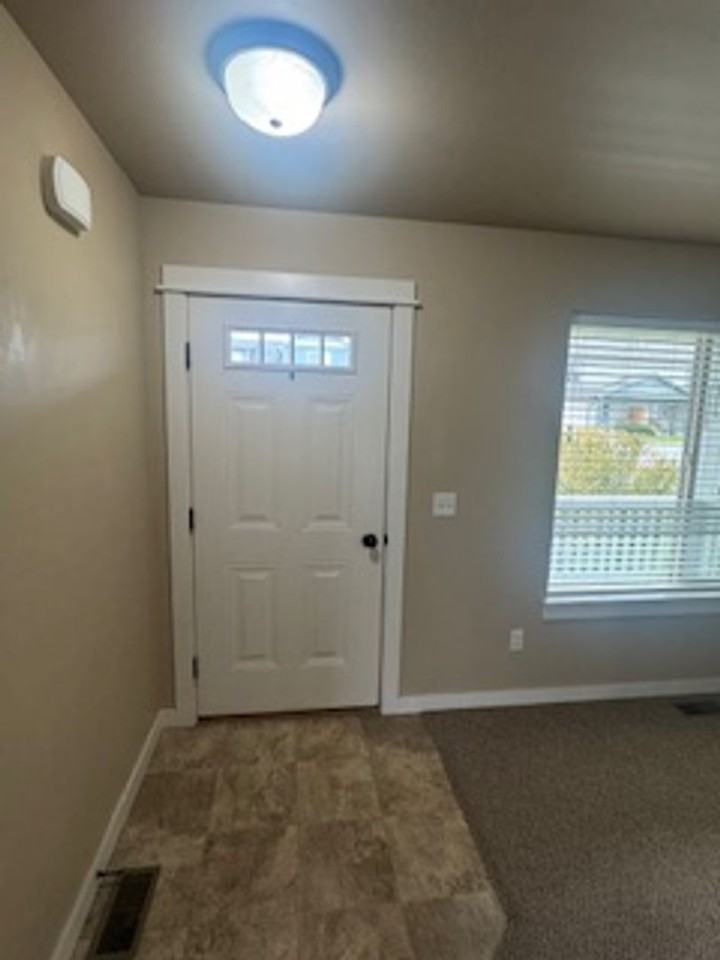 152 Covey Ct #D - Photo 2 of 26