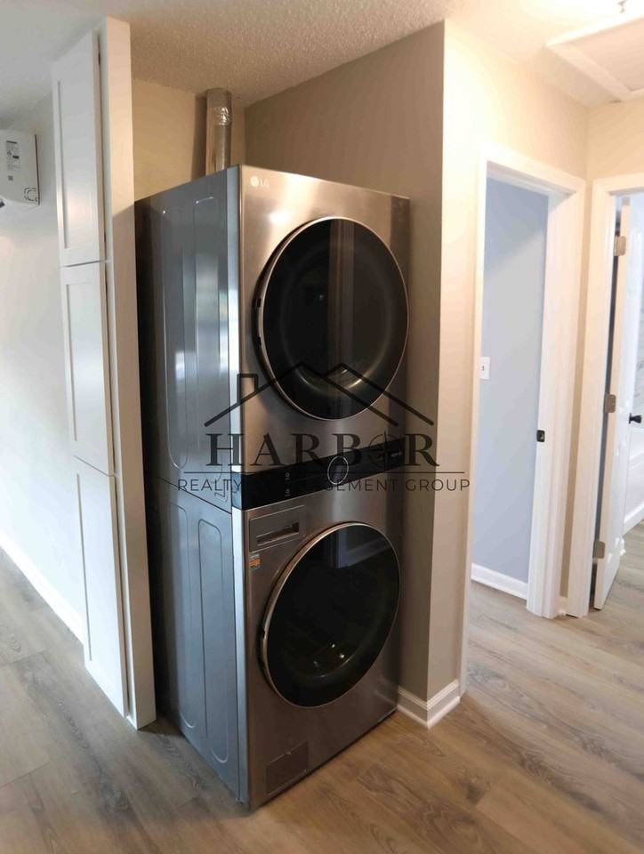 1346 4th Avenue Southwest - Photo 3 of 11