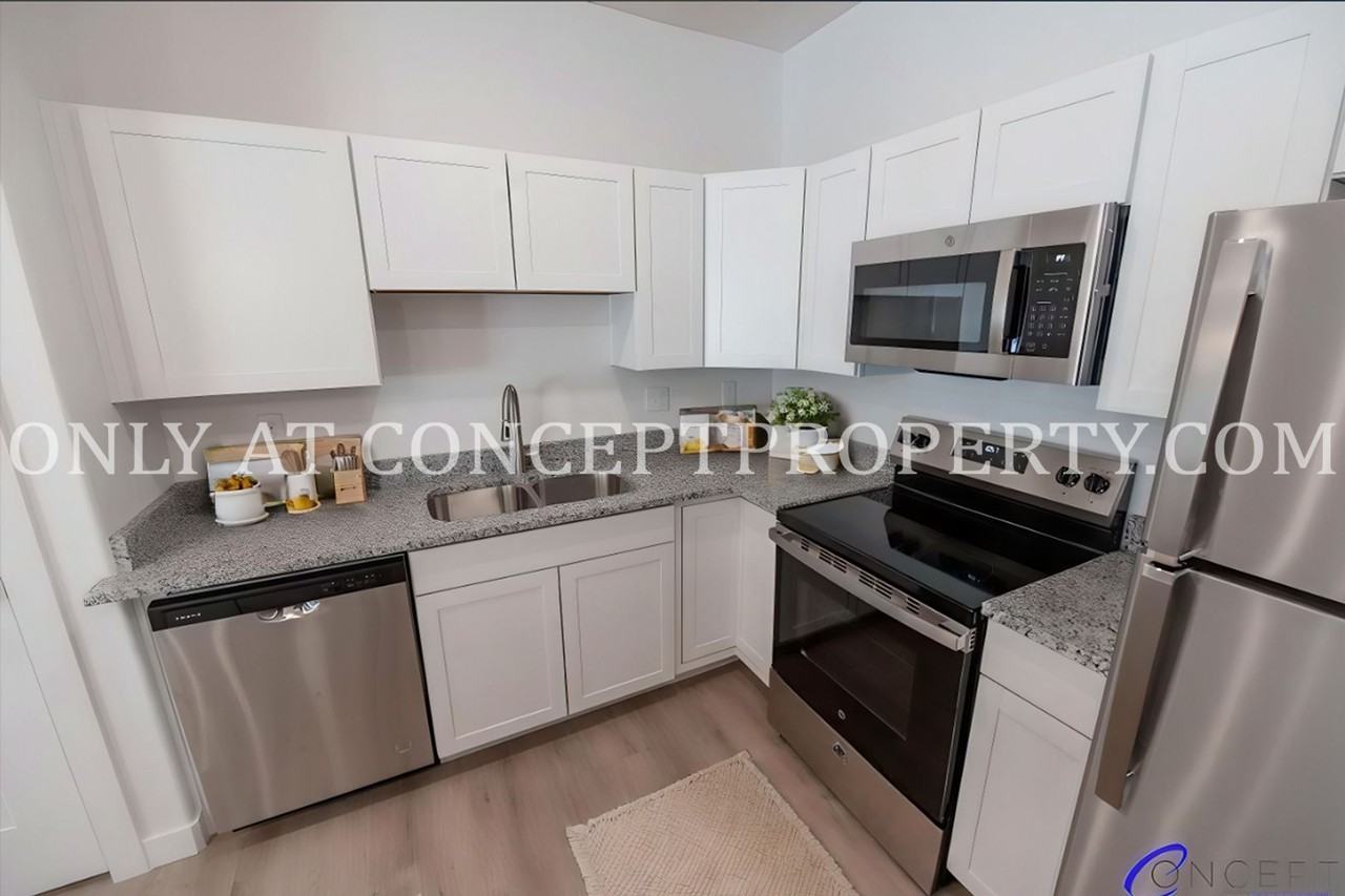 643 East 12th Street - Photo 2 of 50