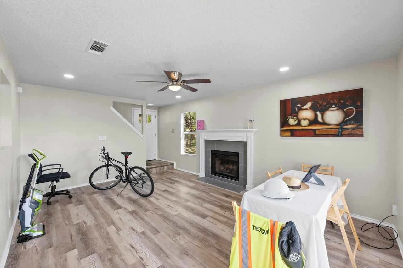 363 Fantail Loop - Photo 2 of 20