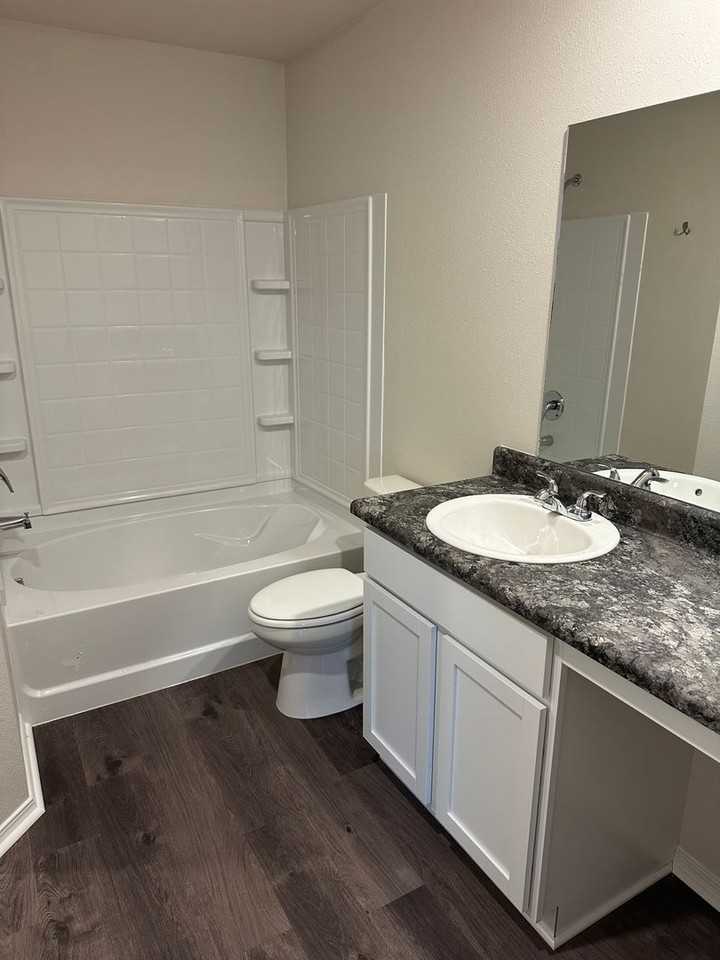 5809 Boone St - Photo 7 of 23