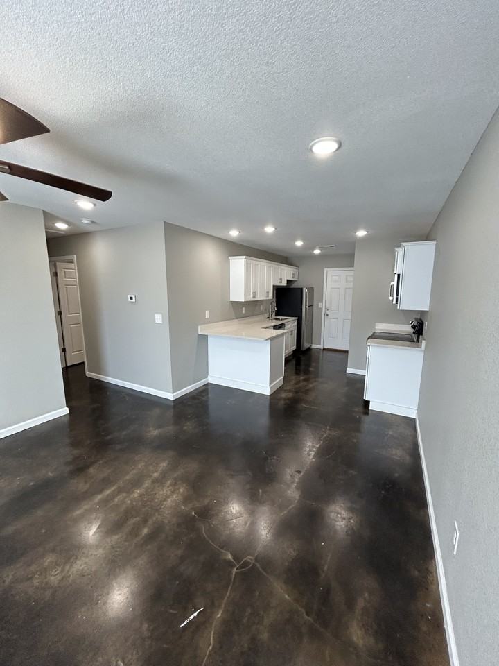 453 B Avenue - Photo 6 of 17