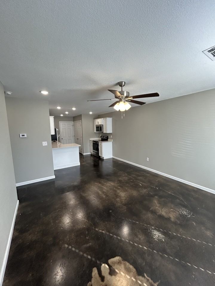 453 B Avenue - Photo 7 of 17