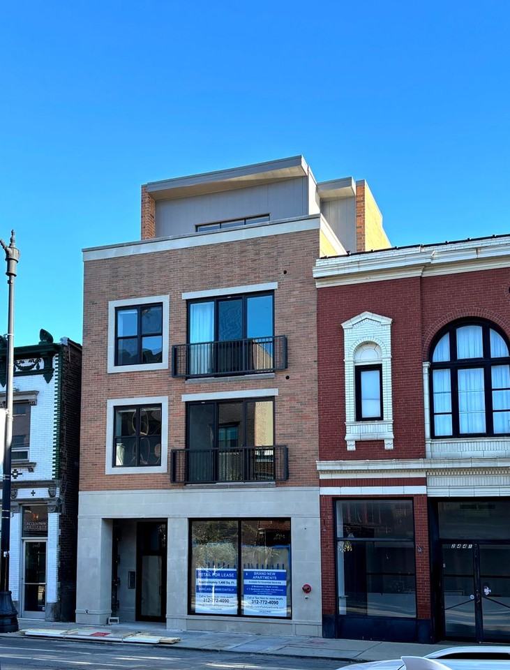 2445 2445 N. Lincoln Park Ave - Penthouse #PH - Photo 3 of 23