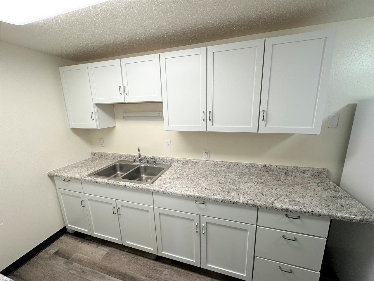 222 S Greenwood St - 18 PLEX - Photo 6 of 19